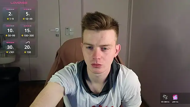 Snapshot of Happydeimos chatting on 06-22-26, 10:18 Happydeimos online show from 06-22-26, 10:18