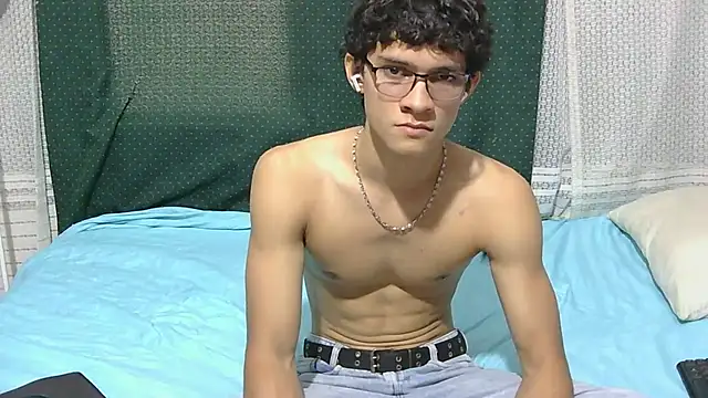 Samuel Hills II online show from 02-18-26, 07:54