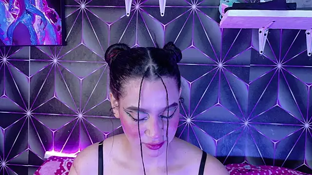 Megan Luxe online show from 10-05-25, 05:31