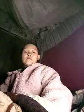 MaiHoa69 online show from 12-20-25, 10:01