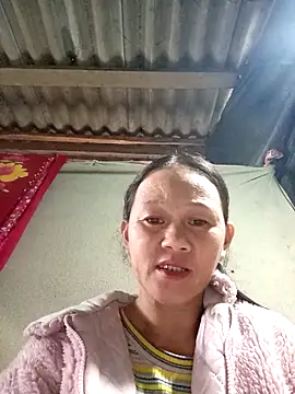 MaiHoa69 online show from 10-25-25, 12:32