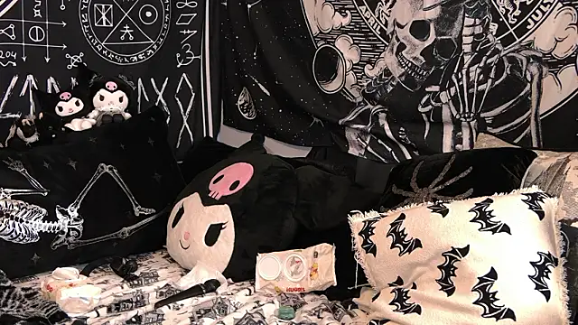 Paige Turner online show from 03-11-26, 09:09