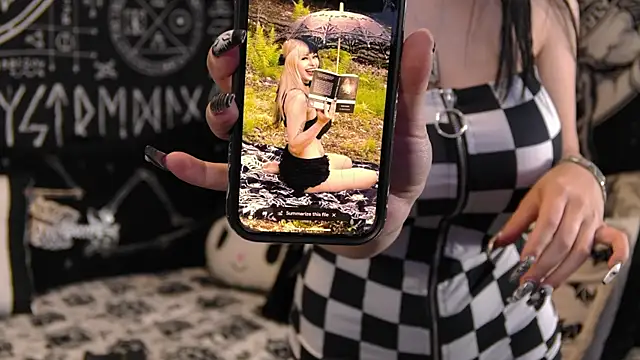 Paige Turner online show from 07-03-26, 07:37