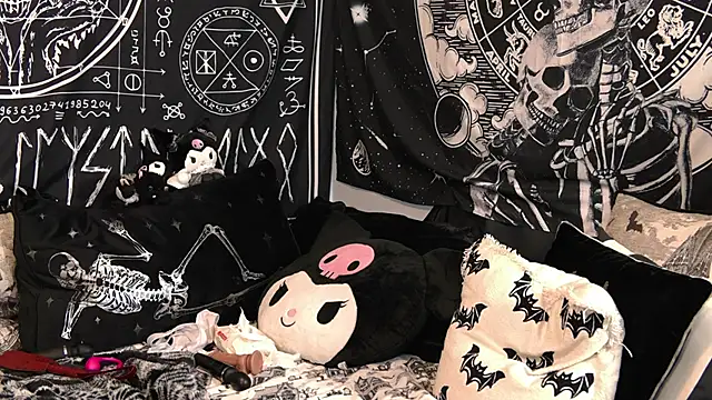 Paige Turner online show from 03-21-26, 08:35