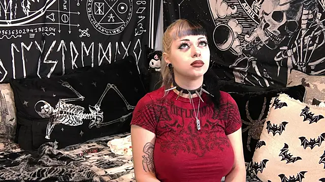 Paige Turner online show from 05-01-26, 04:34