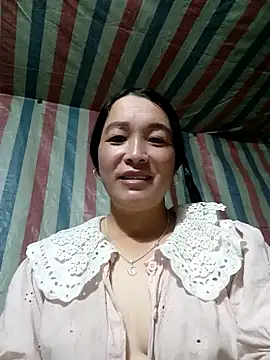 Snapshot of Bliss_rose chatting on 10-14-25, 11:58 Bliss rose online show from 10-14-25, 11:58