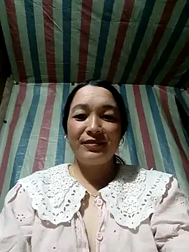 Snapshot of Bliss_rose chatting on 09-26-25, 11:28 Bliss rose online show from 09-26-25, 11:28