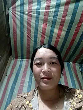 Snapshot of Bliss_rose chatting on 10-04-25, 03:30 Bliss rose online show from 10-04-25, 03:30