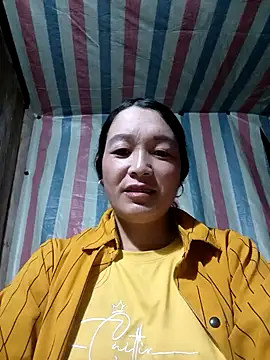 Snapshot of Bliss_rose chatting on 09-25-25, 11:22 Bliss rose online show from 09-25-25, 11:22