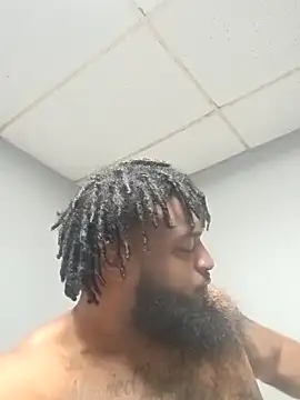 Snapshot of Longthickdick33 chatting on 11-04-25, 05:06 Longthickdick33 online show from 11-04-25, 05:06