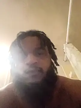 Snapshot of Longthickdick33 chatting on 02-13-26, 04:18 Longthickdick33 online show from 02-13-26, 04:18