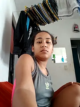 Snapshot of Shanel_69 chatting on 10-03-25, 05:36 Shanel 69 online show from 10-03-25, 05:36