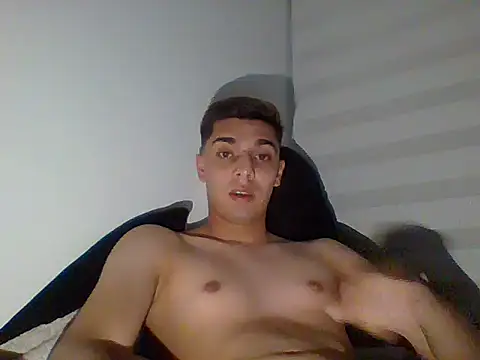 Snapshot of Linkimoli chatting on 05-03-26, 03:22 Linkimoli online show from 05-03-26, 03:22