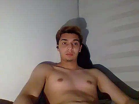 Snapshot of Linkimoli chatting on 04-01-26, 03:41 Linkimoli online show from 04-01-26, 03:41