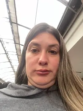 Snapshot of Abby-LS chatting on 01-09-26, 09:33 Abby-LS online show from 01-09-26, 09:33