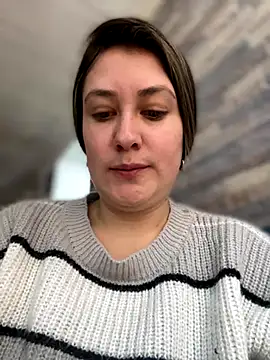 Snapshot of Abby-LS chatting on 10-24-25, 05:12 Abby-LS online show from 10-24-25, 05:12