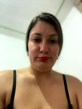 Snapshot of Abby-LS chatting on 09-19-25, 12:09 Abby-LS online show from 09-19-25, 12:09