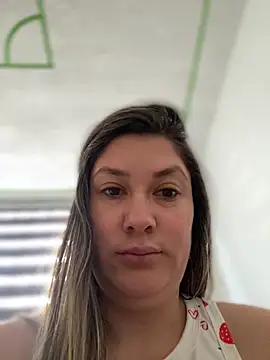 Snapshot of Abby-LS chatting on 10-27-25, 02:07 Abby-LS online show from 10-27-25, 02:07