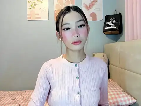 Snapshot of Anne_the_virgin chatting on 04-07-26, 02:13 Anne the virgin online show from 04-07-26, 02:13