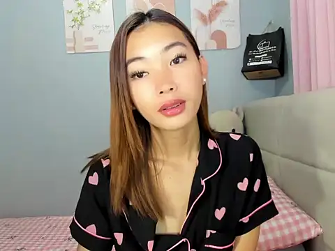 Snapshot of Anne_the_virgin chatting on 03-26-26, 03:38 Anne the virgin online show from 03-26-26, 03:38