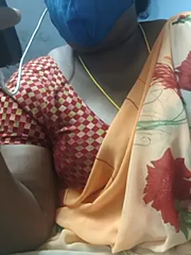 Snapshot of TAMIL_ELAKKIYA chatting on 02-26-26, 05:13 TAMIL ELAKKIYA online show from 02-26-26, 05:13