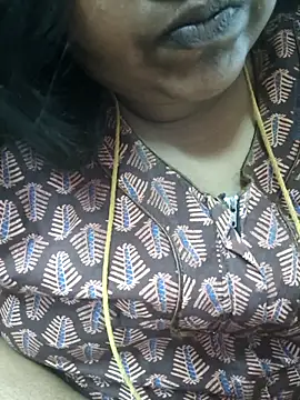 Snapshot of TAMIL_ELAKKIYA chatting on 02-12-26, 05:34 TAMIL ELAKKIYA online show from 02-12-26, 05:34