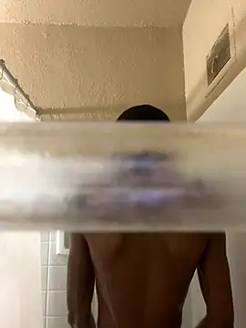 Snapshot of thickcum27 chatting on 09-09-25, 04:11 thickcum27 online show from 09-09-25, 04:11