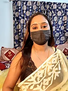 Cute-lusi online show from 10-25-25, 01:12