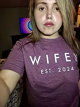 JuicyExxxperience online show from 11-09-25, 03:27