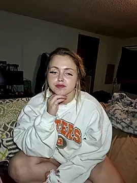 JuicyExxxperience online show from 10-30-25, 11:30