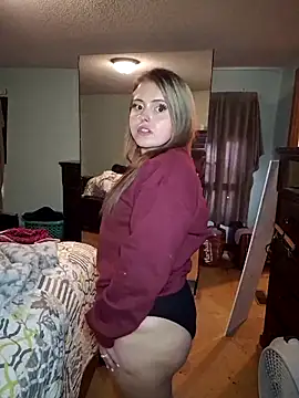 JuicyExxxperience online show from 11-18-25, 02:09