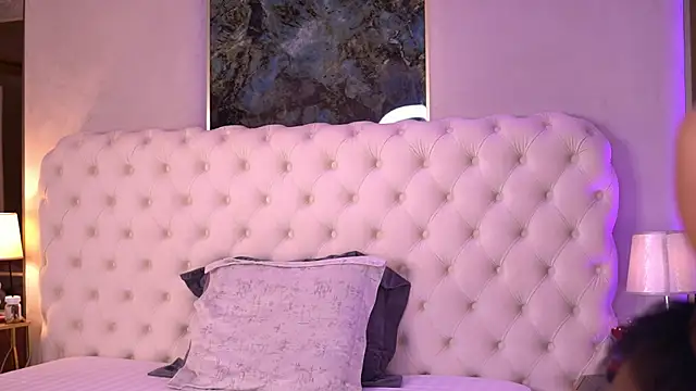 Snapshot of BellaNoirre chatting on 06-12-26, 06:38 BellaNoirre online show from 06-12-26, 06:38