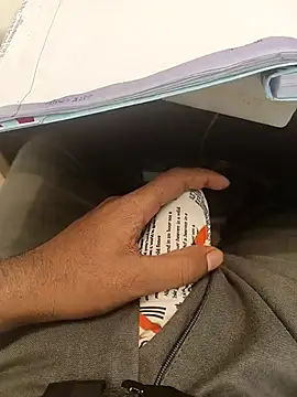 hotboy43339 online show from 10-29-25, 11:53