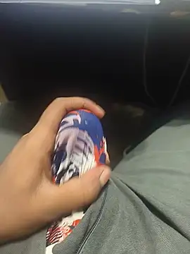hotboy43339 online show from 07-18-26, 02:53