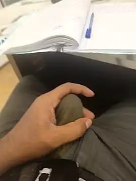 hotboy43339 online show from 10-22-25, 03:28