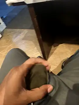 hotboy43339 online show from 11-02-25, 02:27