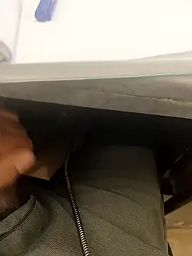 hotboy43339 online show from 03-25-26, 11:09