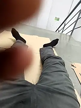 hotboy43339 online show from 09-18-25, 05:05