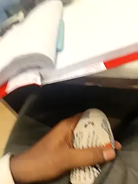 hotboy43339 online show from 09-26-25, 08:54