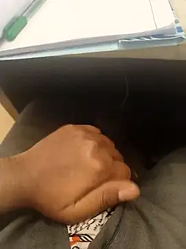 hotboy43339 online show from 03-03-26, 04:19