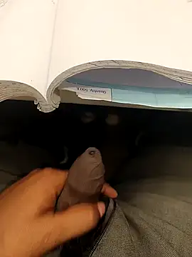 hotboy43339 online show from 02-03-26, 06:22