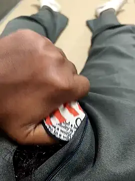 hotboy43339 online show from 02-05-26, 09:54