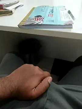 hotboy43339 online show from 02-19-26, 08:50