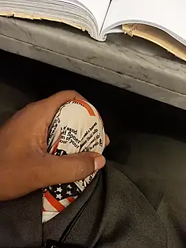 hotboy43339 online show from 09-29-25, 02:18