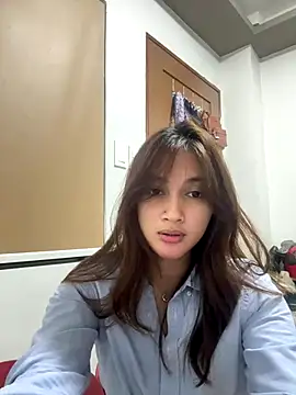 LanySylvia online show from 10-20-25, 03:01