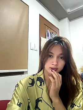 LanySylvia online show from 11-07-25, 04:11