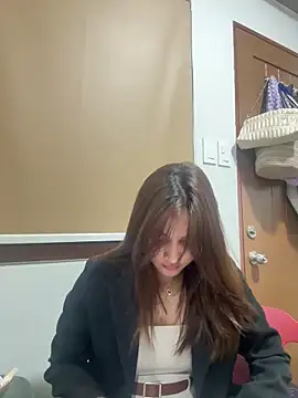 LanySylvia online show from 10-13-25, 03:35