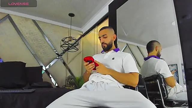 Yiyo10  online show from 02-26-26, 03:23