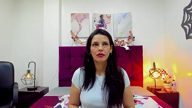 MashaPiink online show from 10-27-25, 01:01