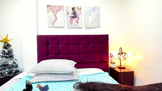 MashaPiink online show from 12-18-25, 01:15